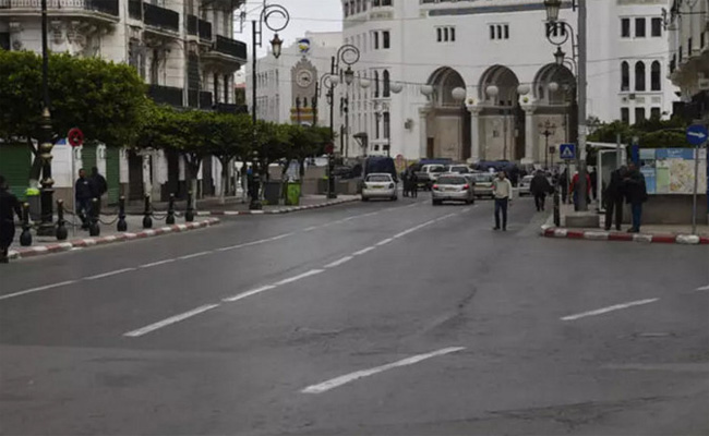 استمرار نقل عمال قطاع الصحة والخدمات الحيوية يومي العيد حسب المواقيت المحددة