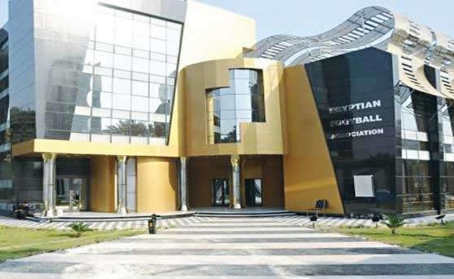 إصابة مسؤول في الاتحاد المصري للكرة بفيروس كورونا