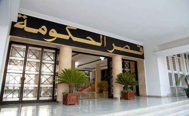 الحكومة تدرس مشاريع مراسيم تنفيذية لعدة قطاعات