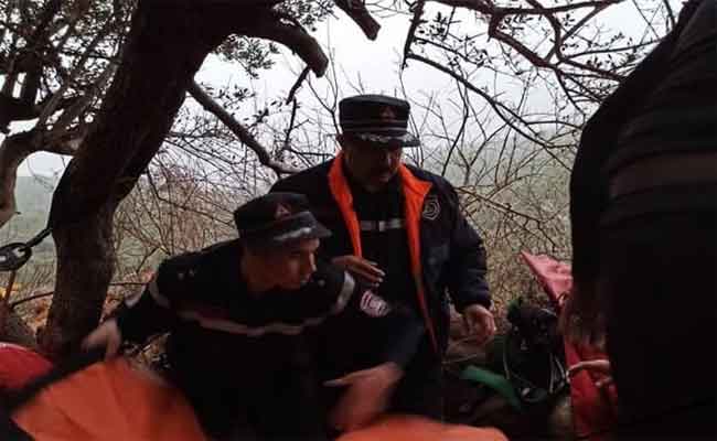 العثور على شابين فارقا الحياة داخل مغارة بقالمة إثر استنشاقهما غاز منبعث من مولد كهربائي