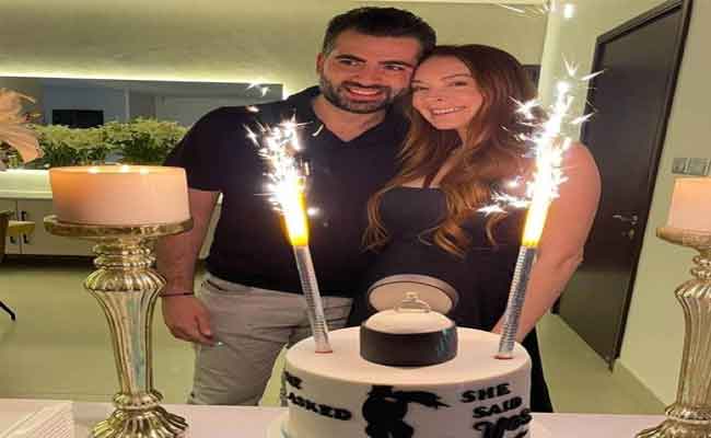 ليندسي لوهان امرأة متزوجة في عيدها السادس و الثلاثين وتؤكد”أنا الأكثر حظا بين النساء في العالم”…