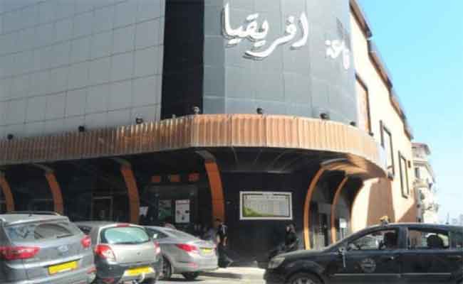 معرض”60 سنة من السينما الجزائرية” يحيي ذكرى أول نوفمبر بقاعة “سينما افريقيا” بالعاصمة…