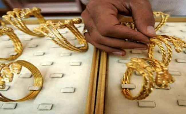 سطو قاصر على كمية معتبرة من الحلي بقالمة