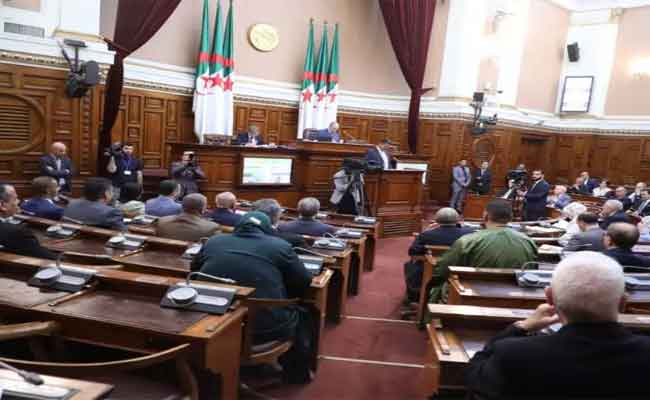 المصادقة على عضوية عضو جديد عن الثلث الرئاسي