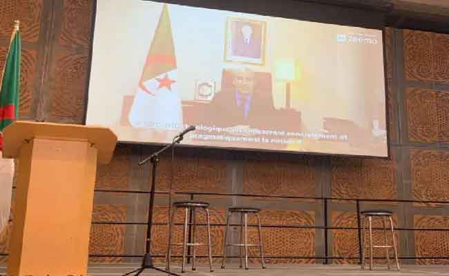 مشاركة شايب في ندوة جمعية الطلبة الجزائريين بجامعة “ماكغيل” الكندية