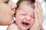 أهم الأسباب الغريبة لعصبية طفلك الرضيع...