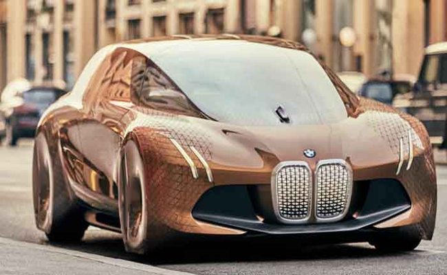 BMW  تسعى لتصدر تصميم السيارات الآلية