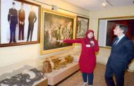مساعد كاتب الدولة الأمريكي قام بزيارة للمتحف الوطني للمجاهد بالجزائر العاصمة