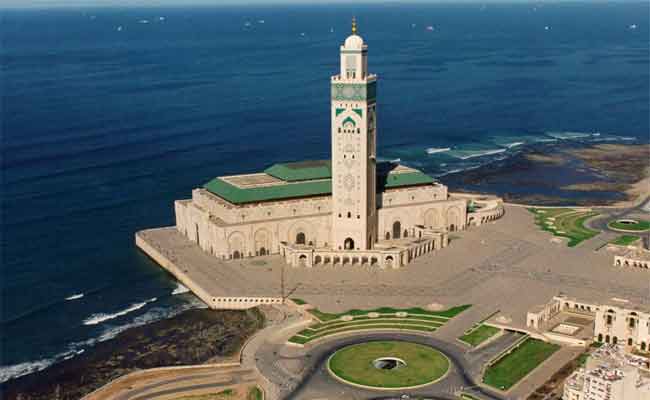الغارديان : المغرب يعتمد على نشر الطاقة الشمسية عن طريق المساجد 