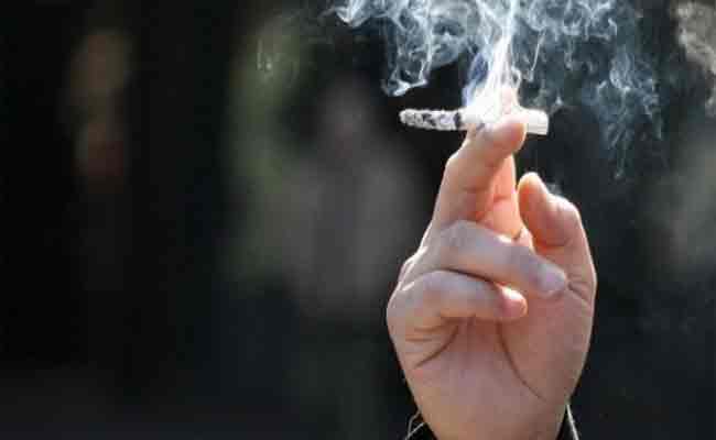 ضمن مشروع قانون الصحة الجديد: منع التدخين في الأماكن العمومية وبيع التبغ للقاصرين
