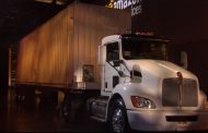 Snowmobile : شاحنة تنقل لك معلوماتك المخزنة عبر خدمة Cloud computing لعين المكان