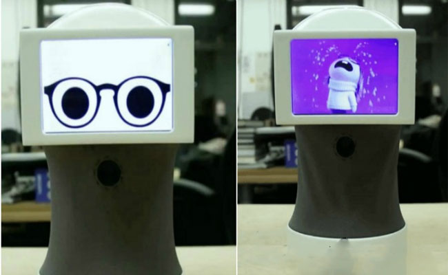 Peego روبوت يحاورك من خلال صور GIF