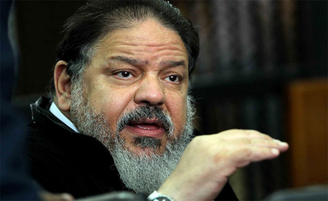 محامي الإخوان المسلمين : المصريون فقدوا الثقة في النظام والمعارضة