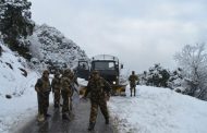 تدخل الجيش لفك العزلة عن قرى بتيزي وزو ضربتها الثلوج