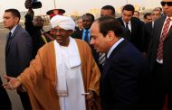 الرئيس السوداني يتهم مصر بدعم المعارضة ويهددها بالتصعيد