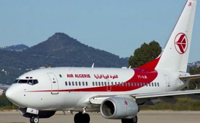 تعرض طائرة تابعة للخطوط الجوية الجزائرية  لحادث انفجار  إطار الدوالب بمطار الوادي