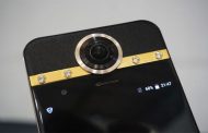 هاتف مع كاميرا 360 درجة مزخرف بالماسات وشريط من الذهب