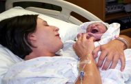عدم بكاء الطفل بعد الولادة خطير أم آمن على صحته وسلامته؟