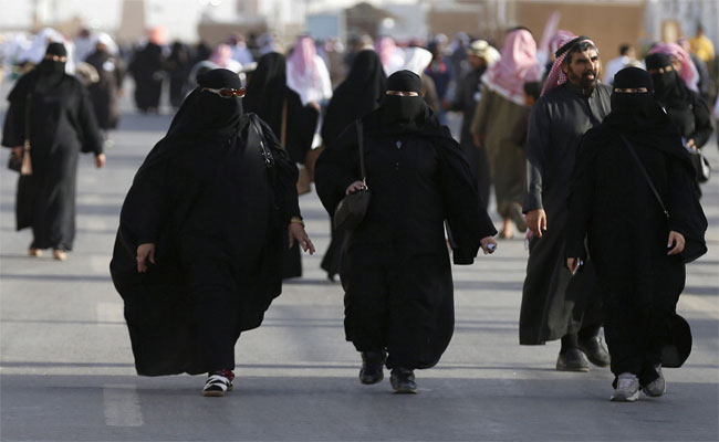 الإيكونوميست: ما جديد المرأة في السعودية ؟