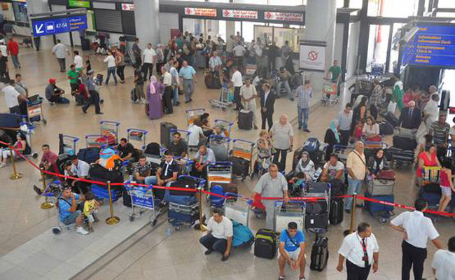إضراب عمال الخطوط الجوية الجزائرية يتسبب في تأخير عدد من الرحلات الداخلية و الخارجية