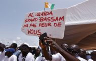 ليبيراسيون الفرنسية: ماذا نقرأ في رسالة توحد جهاديي ساحل إفريقيا ؟