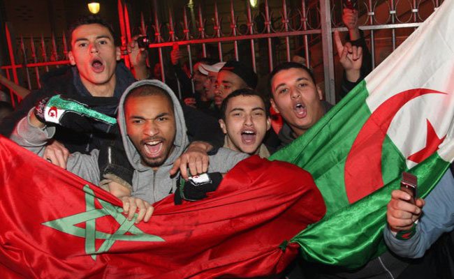 ودية بين الجزائر والمغرب بإسبانيا