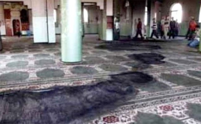 شخص مختل عقليا يرش المصلين بالبنزين و يضرم النار في مسجد بتبسة و الحصيلة 15 مصابا