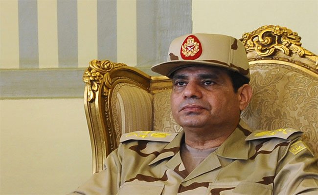 قيادي سياسي مصري: الطوارئ ليست الحل