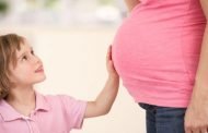 حقائق لا تعرفينها عن ركلات طفلك أثناء الحمل... اكتشفيها الآن!