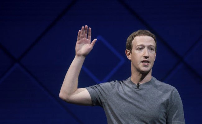 الفيسبوك تقوم بتوظيف 3000 مشرف لمراقبة محتويات فيديوهاتها الحية