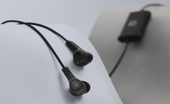 BeoPlay E4: السماعات الجديدة حاجبة الضوضاء من B&O
