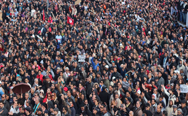 هل تشتعل ثورة ثانية في تونس ؟