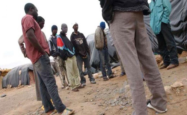ظاهرة القتل تمتد إلى الأفارقة : 4 شبان من برج الكيفان بالعاصمة يقتلون رعية كاميروني بسبب 100 مليون سنتيم !