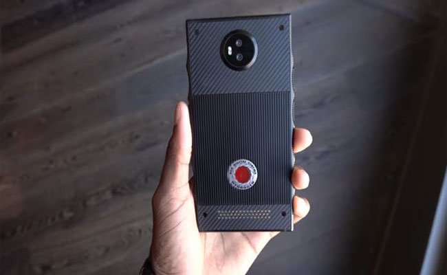 Hydrogen One: الهاتف الذكي المتحول من RED يظهر في فيديو