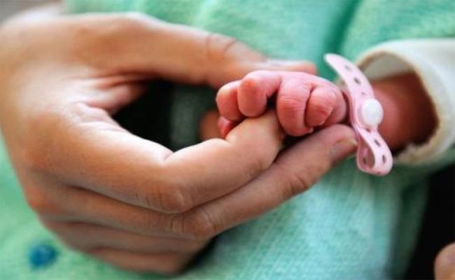 الإهمال يتسبب في وفاة مولود جديد بمستشفى ندرومة في تلمسان و العائلة تلجأ للقضاء !