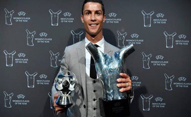 رونالدو يتوج بجائزة أفضل لاعب أوروبي