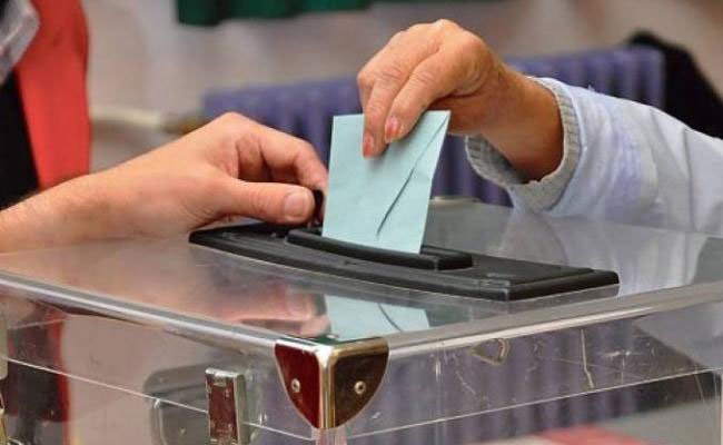 الانتخابات المحلية : بدوي يلتقي إطارات المديرية العامة للحريات والشؤون القانونية و يدعو إلى 