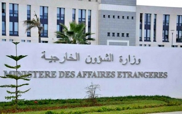 الجزائر تقدم هبة للنيجر