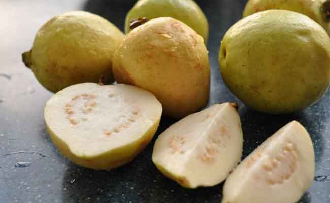 هل يجب ان تتناول الحامل فاكهة الجوافة؟