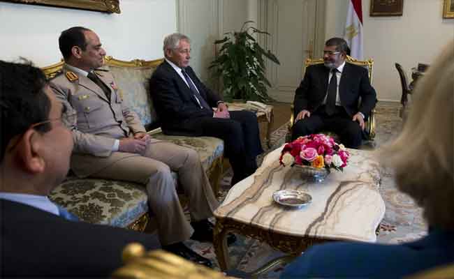مستشار مرسي: 100 مليون مصري لا يمكن أن يعيشوا راضين بالقمع