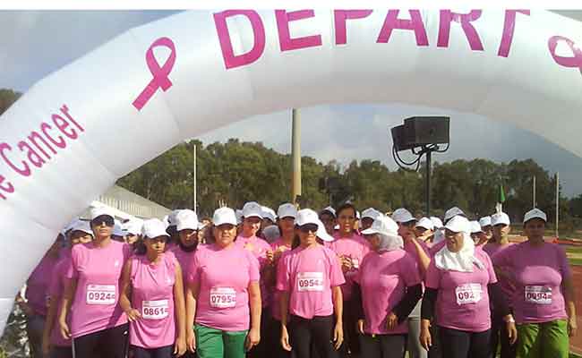 الشهر العالمي لمكافحة سرطان الثدي : تنظيم سباق سنوي بالعاصمة ضد سرطان الثدي بمشاركة أزيد من 2000 امرأة من مختلف  الأعمار