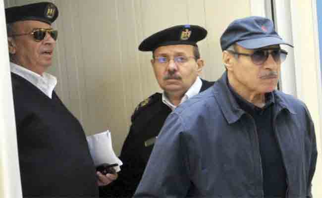 وزير داخلية مبارك يشرف على تعذيب 