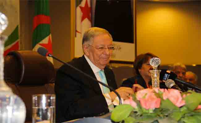 ولد عباس يتطرق الى التجربة الجزائرية في مجال المصالحة الوطنية و وحدة الشعب في منتدى روسيا الـ12