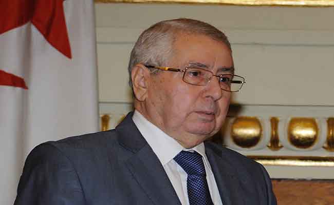 بن صالح يمثل رئيس الجمهورية في مراسم تنصيب الرئيس الليبيري الجديد جورج وياه