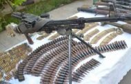 الجيش بالتنسيق مع حراس الحدود ببرج باجي مختار يضبط  مسدسا رشاشا واحدا من نوع كلاشنيكوف  وكمية من الذخيرة