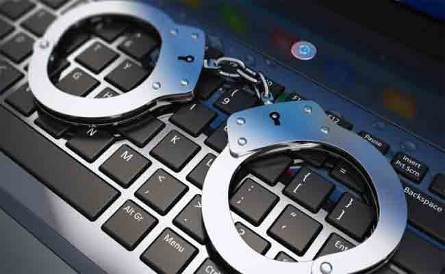 مسرح الجريمة ينتقل من الواقعي إلى الافتراضي : تسجيل أزيد من 1000 جريمة إلكترونية خلال 2017