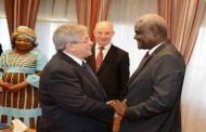 استقبال الوزير الأول أويحيى لرئيس مفوضية الاتحاد الإفريقي