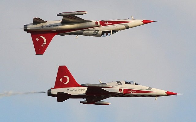 الطائرات التركية تقتل 36 من قوات بشار في عفرين