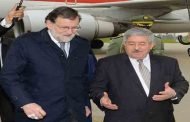 رئيس الحكومة الاسباني يحل بالجزائر و يجري محادثات مع أويحيى و مساهل و بدوي