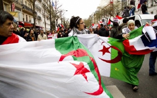 الحكومة تريد حل مشاكلها بكنز اسمه الجالية الجزائرية بالخارج